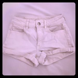 White American eagle shorts